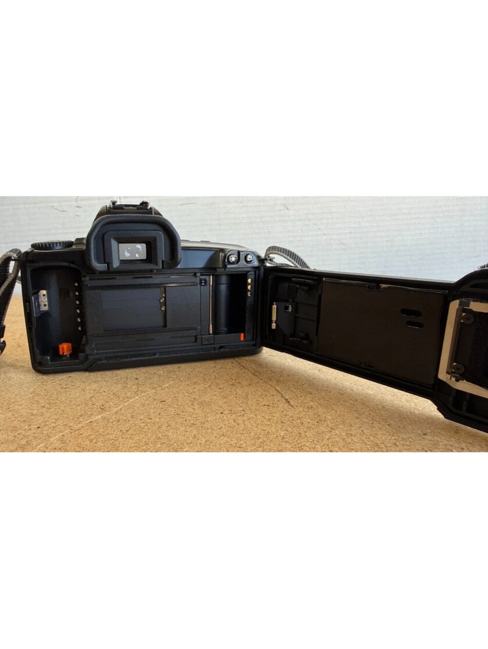 Canon EOS Rebel X 35mm SLR Film Camera EF Body Only w Lens Cap - Tested Working